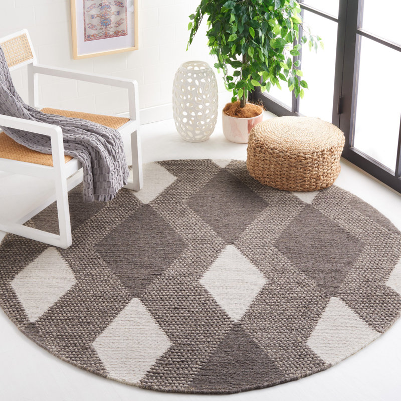 Charvik Geometric Handmade Area Rug in Ivory/Beige, Round 6'