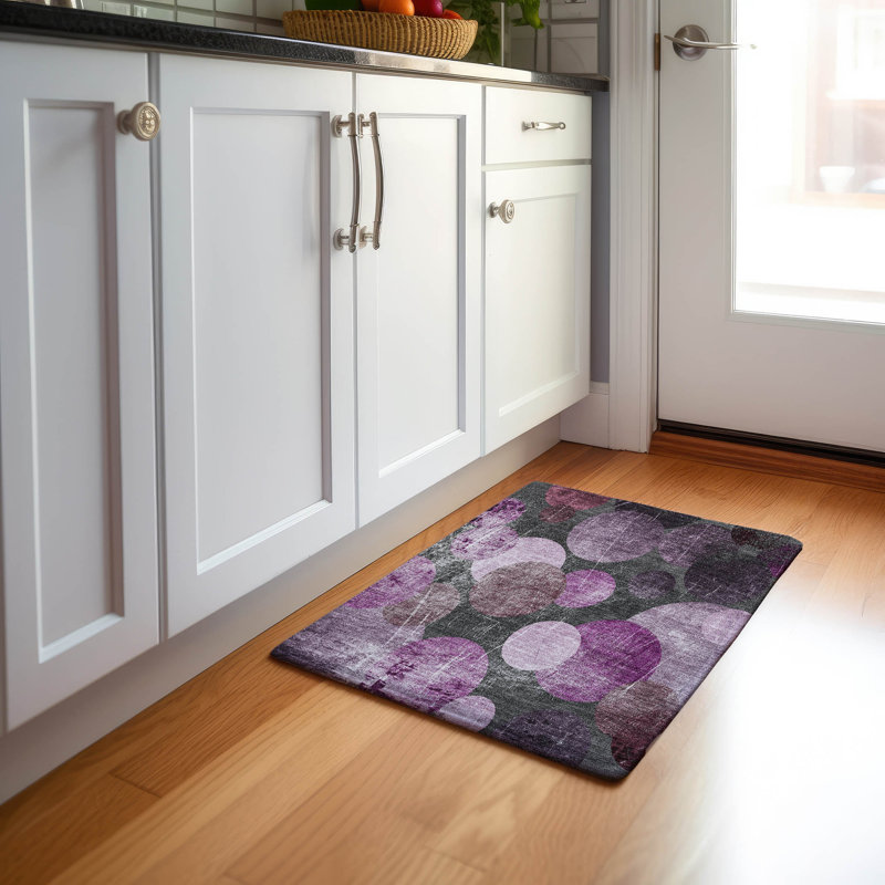 Premium Machine Washable Cerrito AMF556 Garnet Rug, Rectangle 1'8" x 2'6"