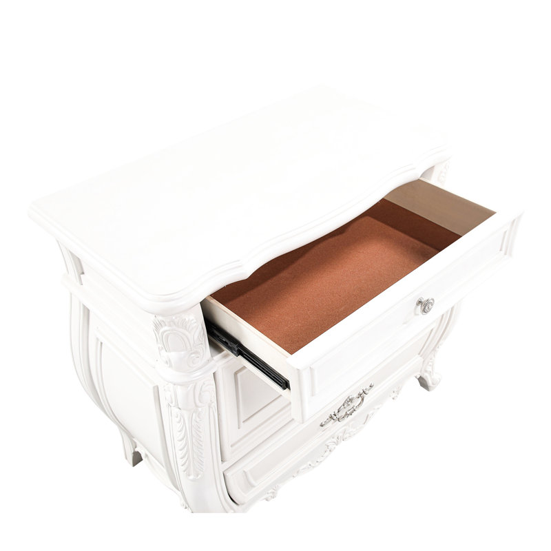 Table de chevet Pearl White 3 pour la chambre à coucher - Construction avec rangement spacieux et élégantes sculptures complexes