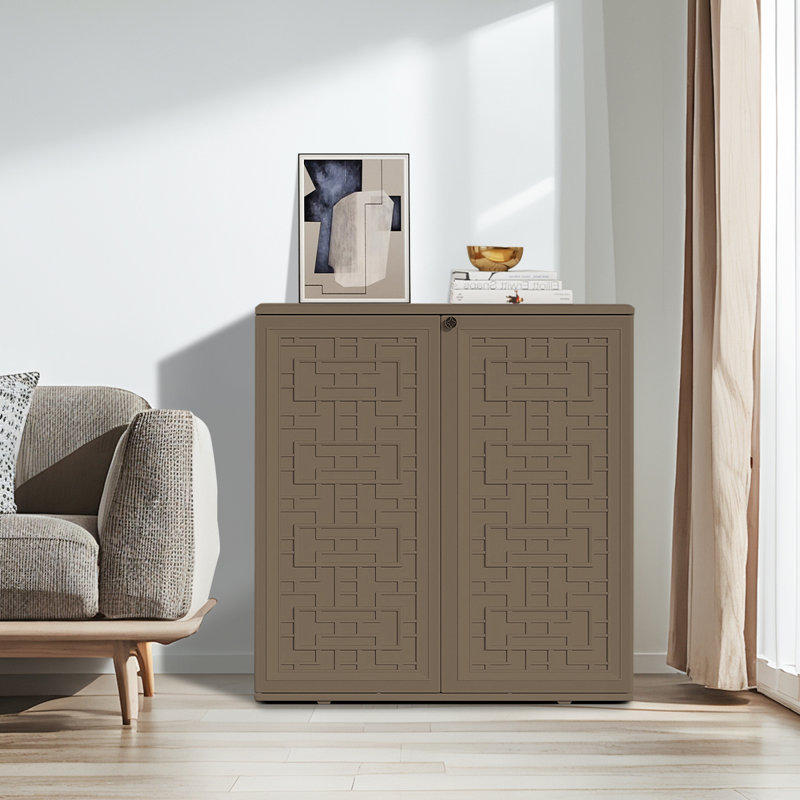 Remise de rangement d'extérieur verticale en plastique l 2,86 pi x H 3,02 pi avec une tablette, Café