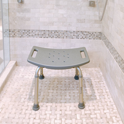 Chaise de douche ajustable