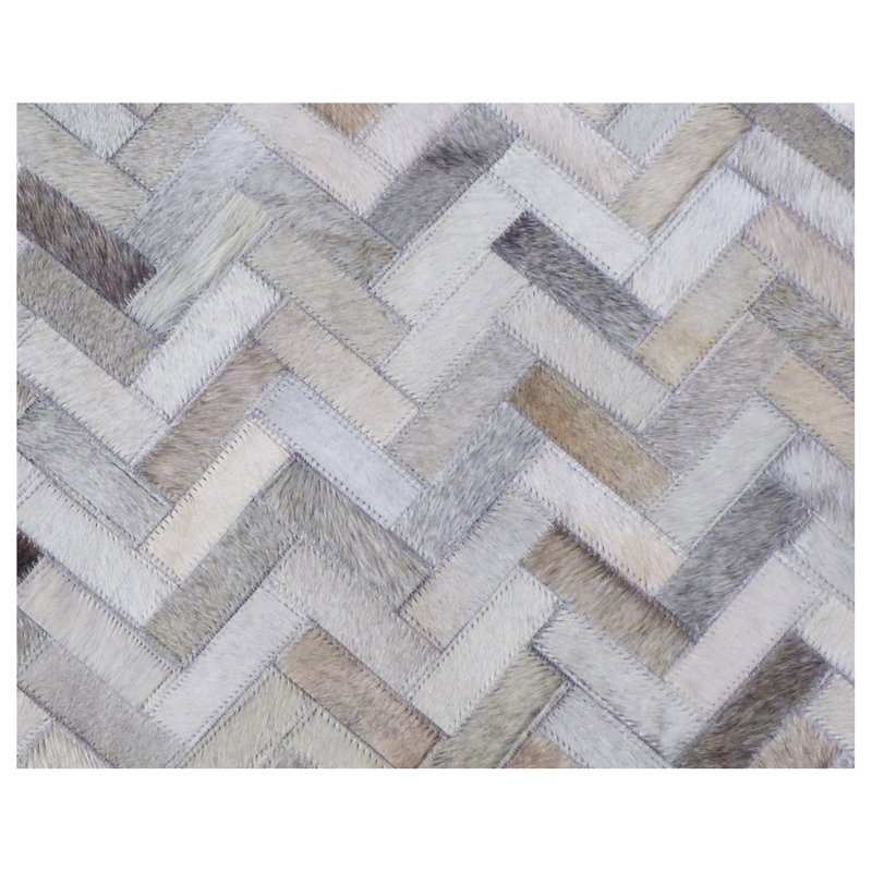 Mosaic Leather Cowhide Chevron Area Rug in Silver, Rectangle 8' x 11'