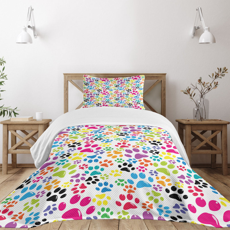 Colorful Twin Quilted Bedspread Set with Paw Prints