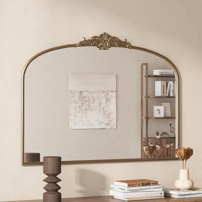Miroir mural rétro arqué doré 40 po x 30 po, cadre décoratif en laiton antique de style baroque français pour hall d'entrée, salon, foyer et couloir