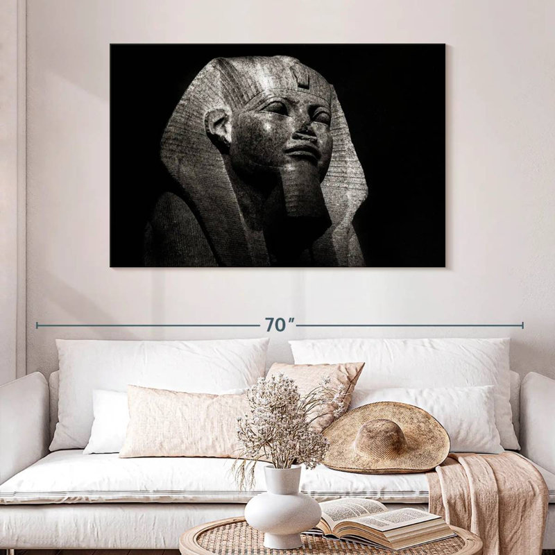 Brampt Closeup Black Sphinx, 32" H x 48" W