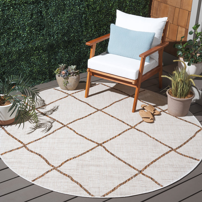 Capra Performance Geometric Indoor/Outdoor Area Rug, Round 6'7"