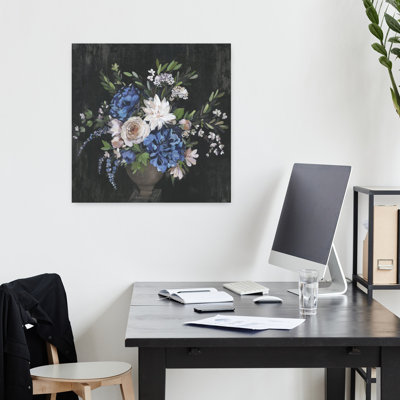 Bouquet bleu, bonheur classique, art floral élégant
