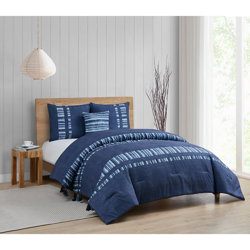 Polyester Channel Striped Comforter, King Comforter + 2 Shams, Indigo