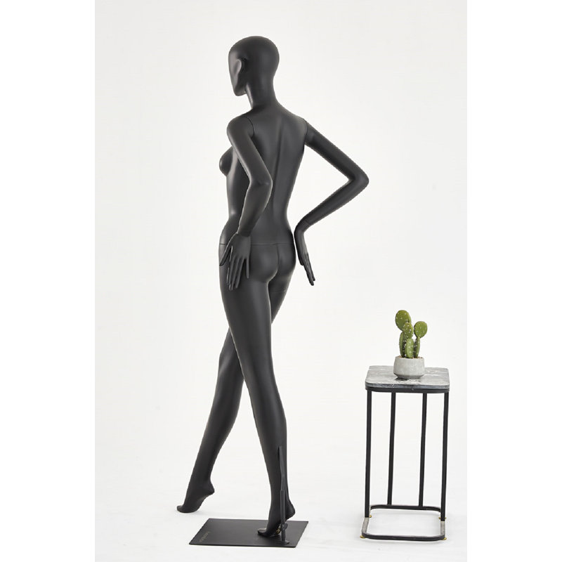 Altoria People Statue, Black