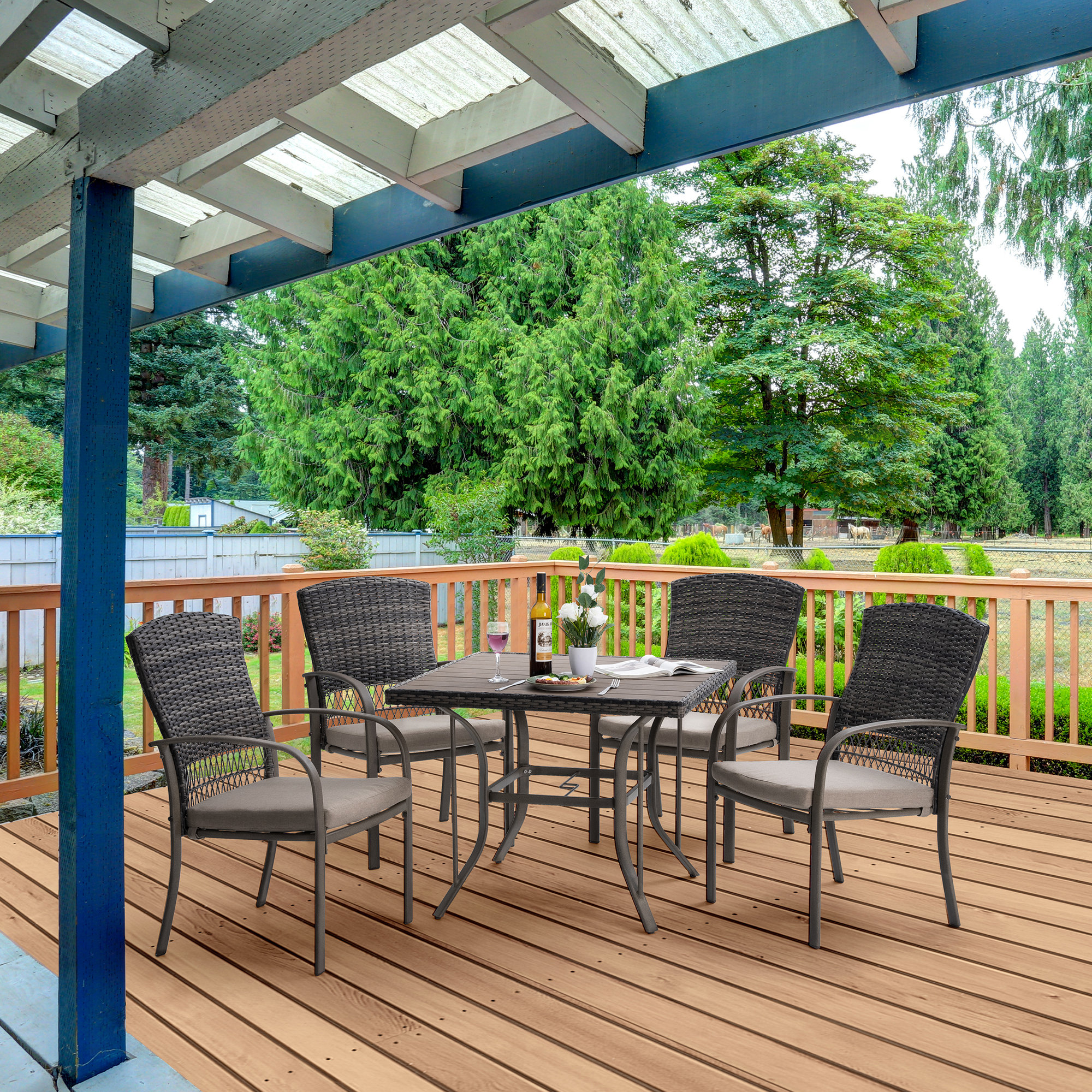 Wildon Home® Wabbaseka 4 Person Square Outdoor Dining Set with