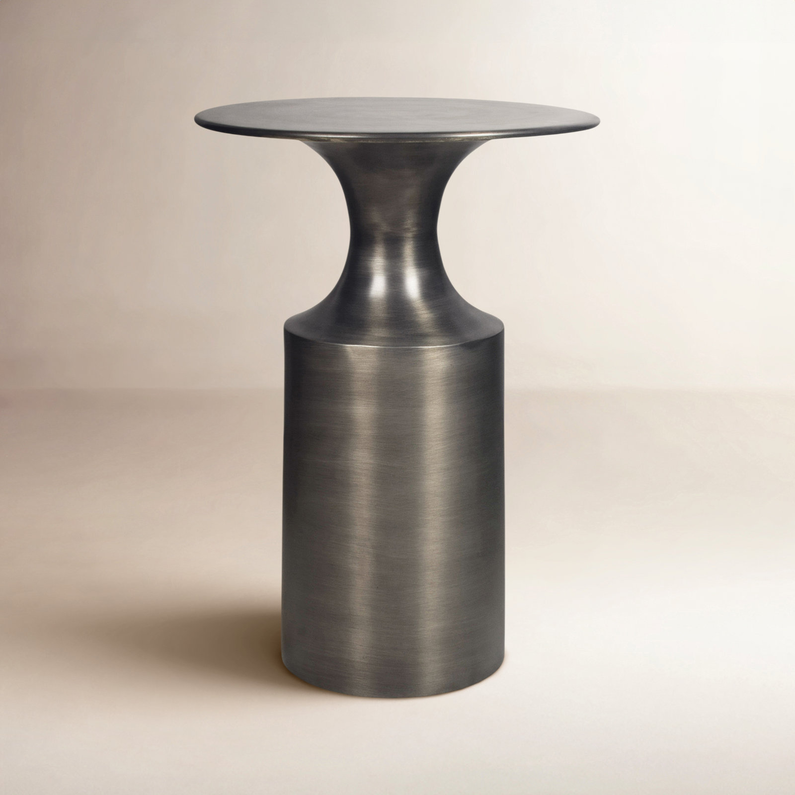 Dafoe End Table, Gray