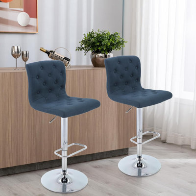 Ensemble de 2 tabourets de bar en tissu touffetés à hauteur de comptoir pivotant avec dossier Brage Living