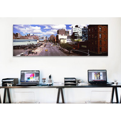 «Panoramic 10th Avenue, New York City, USA» par Panoramic Images - Impression sur toile tendue sur châssis