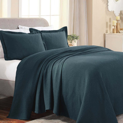 Swanton 100% Textured Medallion Cotton Modern & Contemporary Bedspread & Pillow Sham Set