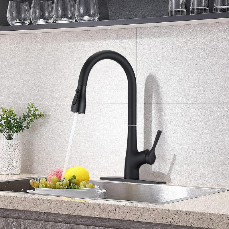 Robinet d'évier de cuisine noir mat High Arc avec installation facile et hauteur de 15,87 po pour l'entretien des taches dans les fermes