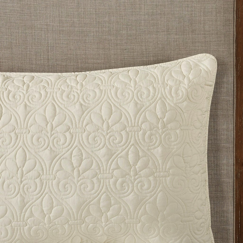 Ensemble de couvre-lit plissé en coin 3 pièces très grand crème. Microfibre douce, rembourrage 100%. Boîte de couture, lavable à la machine. Convient aux couvre-lits grand / très grand. Courtepointe. Microfibre. . Literie lavable et séduisante