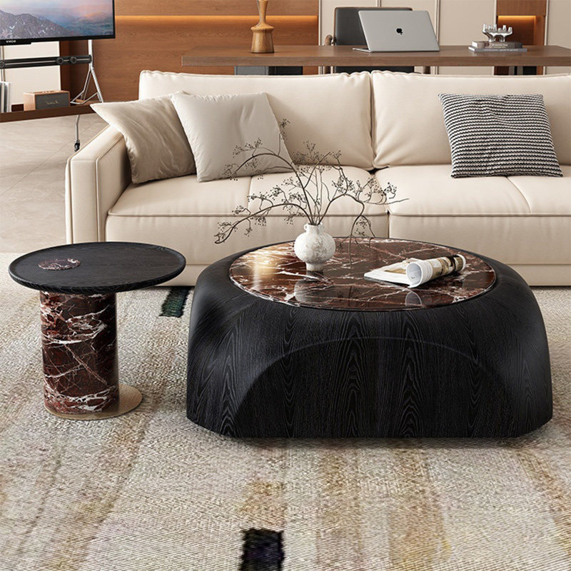 Ensemble de tables basses rondes en marbre rouge et bois noir