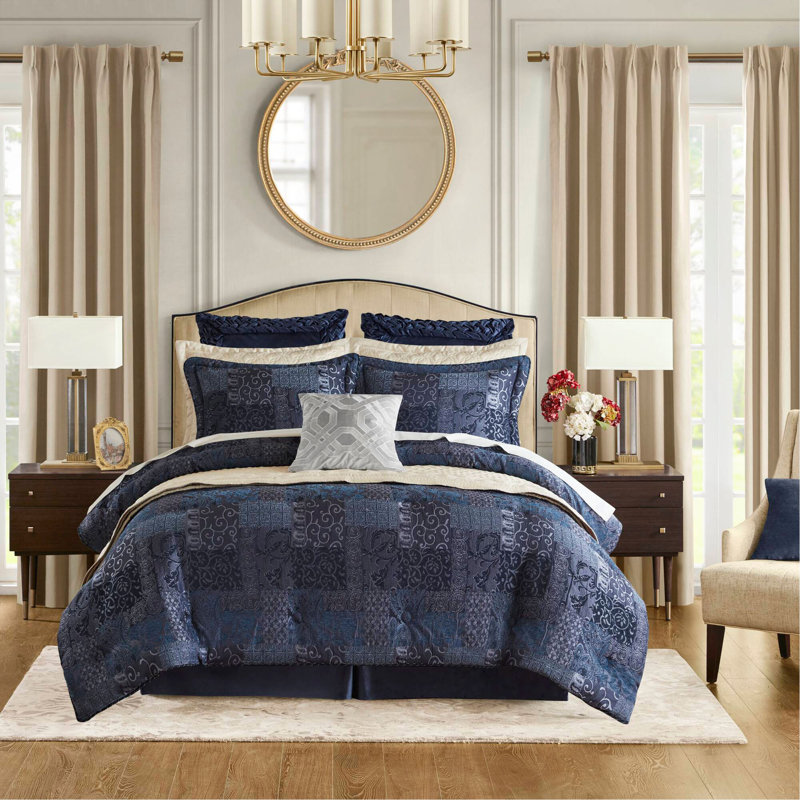 4 PCS  Comforter Set Navy