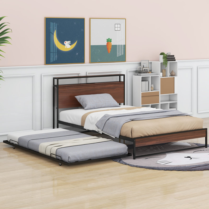 Base de lit plateforme en métal avec couchette et ports USB Wilone, Noir