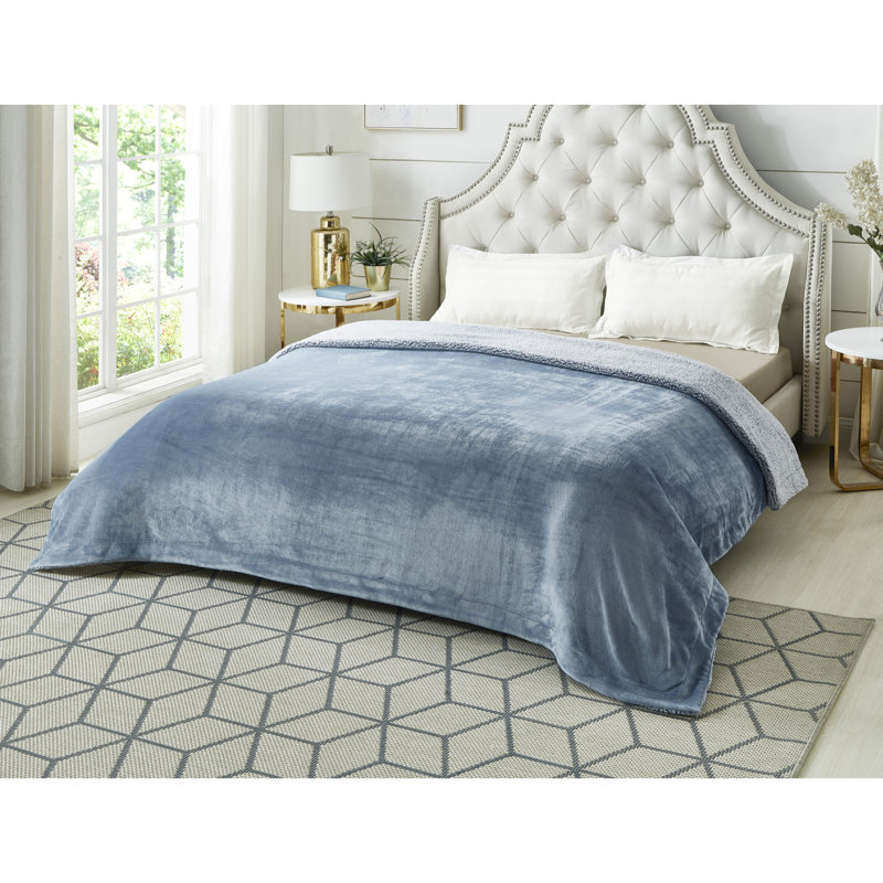 Couverture en flanelle Zakary Sherpa, Grand, Bleu pâle