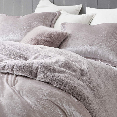 Coma Box Stitch Comforter Set