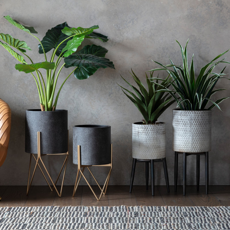 Albion Metal Planter, 61cm H x 38.5cm W x 28.5cm D