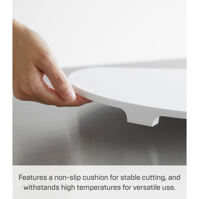 White Round Magnetic Polypropylene Cutting Board