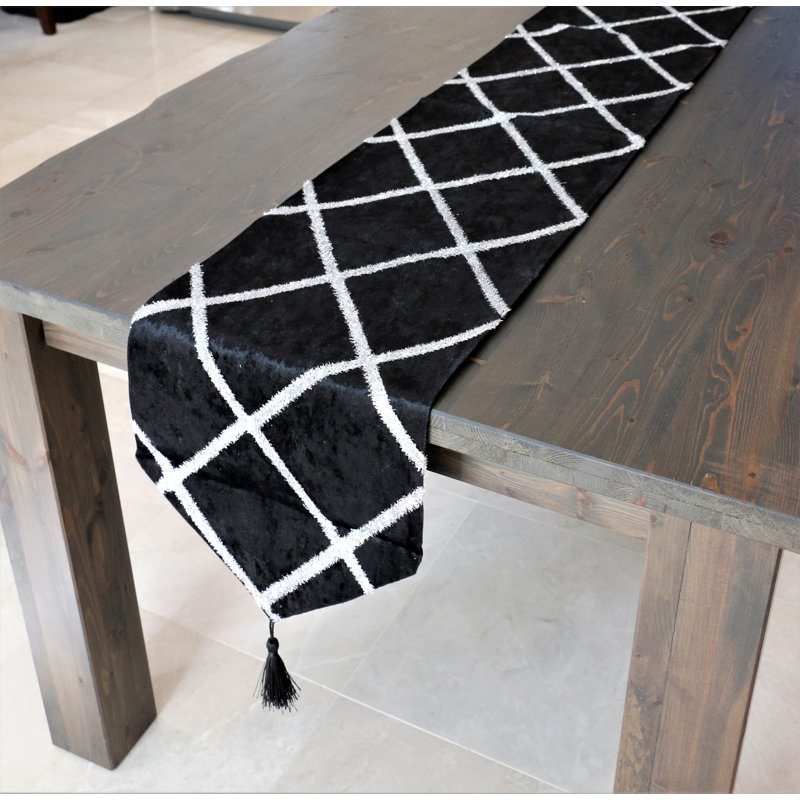 Chemin de table Bottorff, Noir