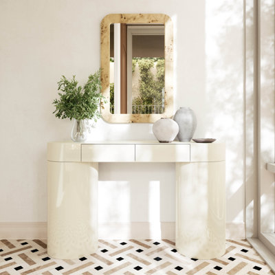 Console haute brillance
