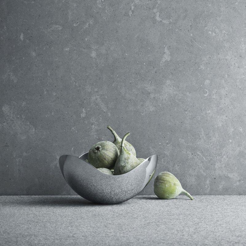 Bloom Fruit Bowl, 2.95" H x 6.3" W x 6.3" D
