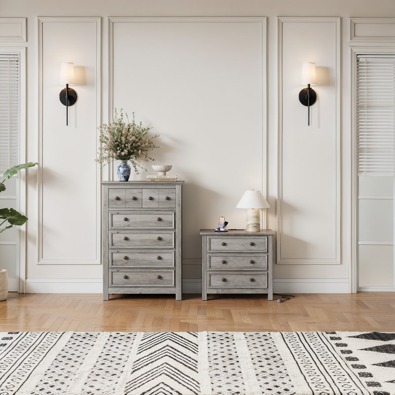 Ensemble de commode de chambre 2 pièces - grande commode 6 tiroirs et table de chevet 3 tiroirs l 26,7 po avec station de charge, gris délavé