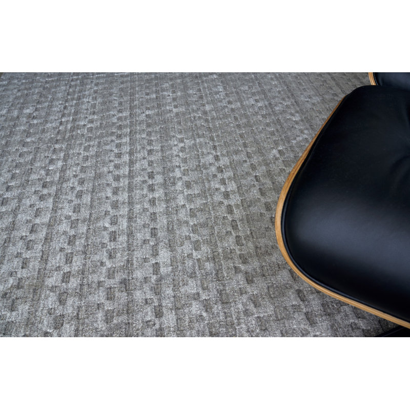 Monroe Silk Area Rug in Taupe, Rectangle 2' x 3'