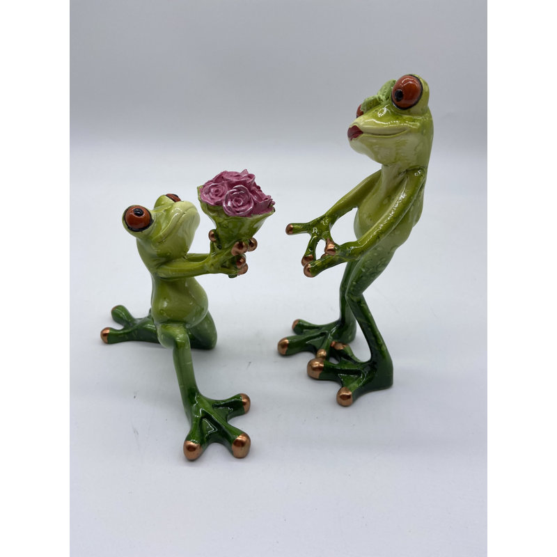 Proposition de grenouille Taya avec bouquet de fleurs