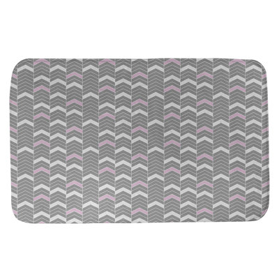 Tapis pour salle de bain lineed chevrons Stephenie