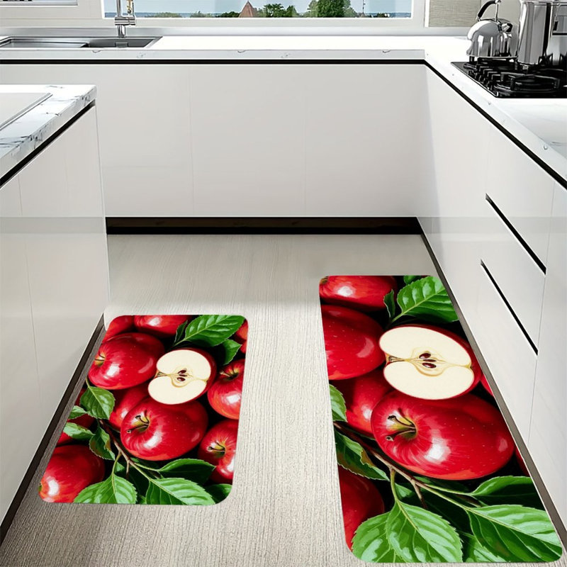 Ensemble de 2 pièces : tapis de sol en flanelle, moitiés de pommes rouges (gros plan)