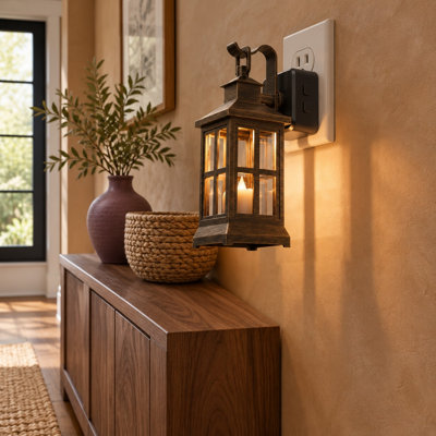 Conçue comme une lanterne à bougie en bronze, cette veilleuse vintage sans flamme crée un effet de scintillement, comprend un capteur de lumière et une intensité lumineuse réglable de 0 à 100 lumens pour les corridors et les salles de bains.