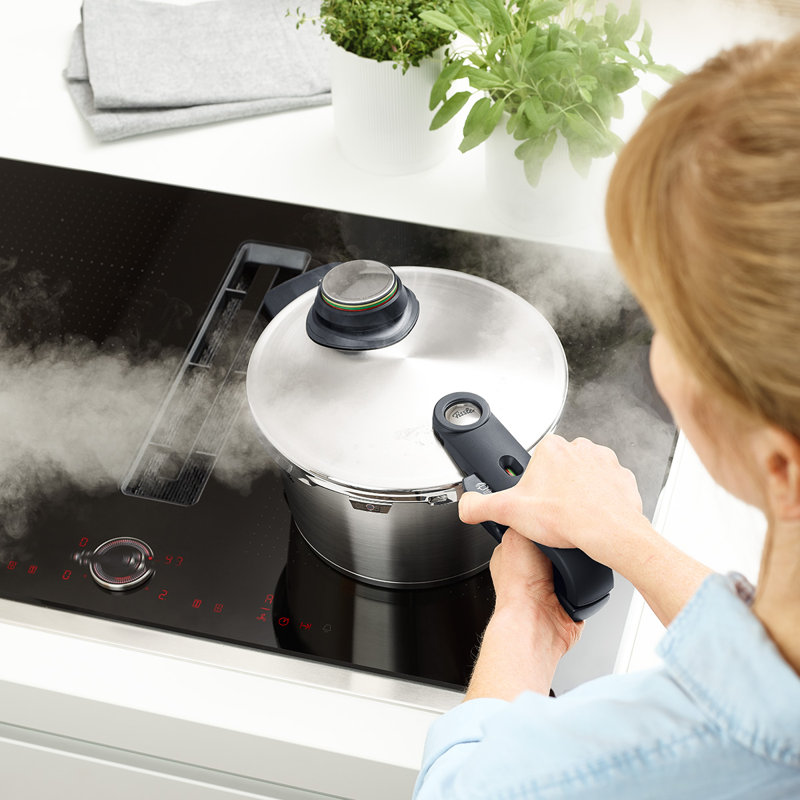 Vitavit® Premium Stovetop Pressure Cooker, 8.5 Qt.