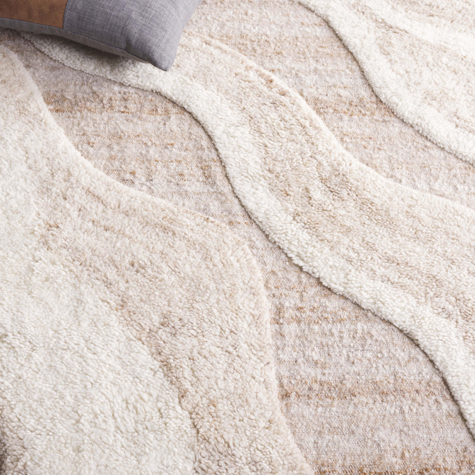 Lyonel Ivory Brown Abstract Rug, Rectangle 3' x 5'