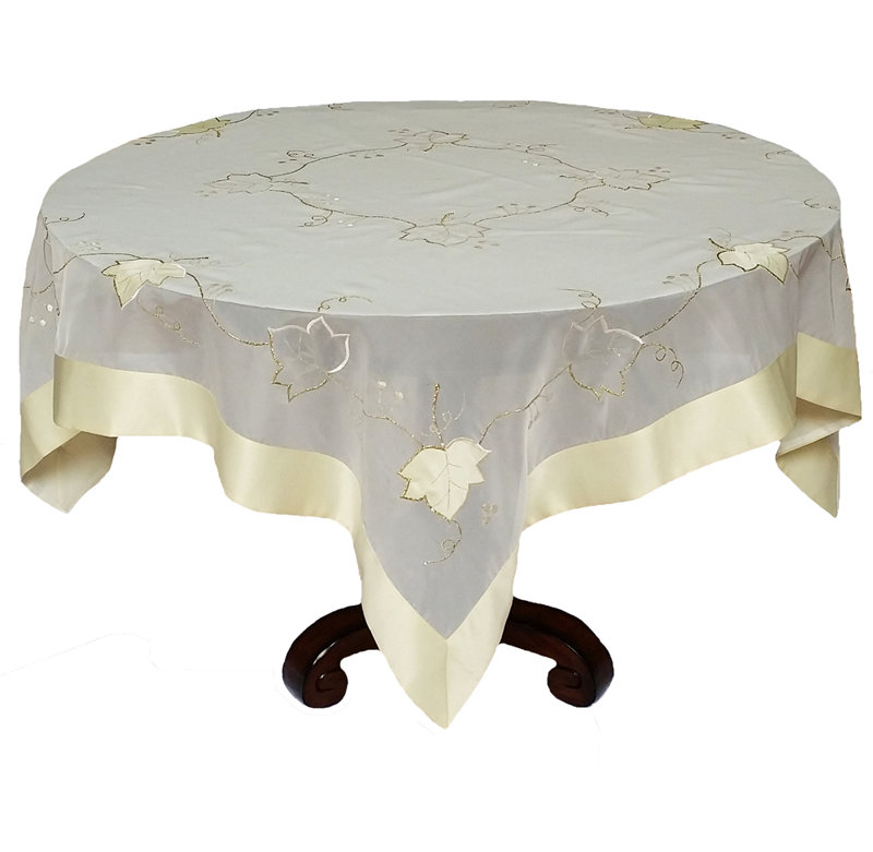 Surmatelas de table avec des coutures élégantes