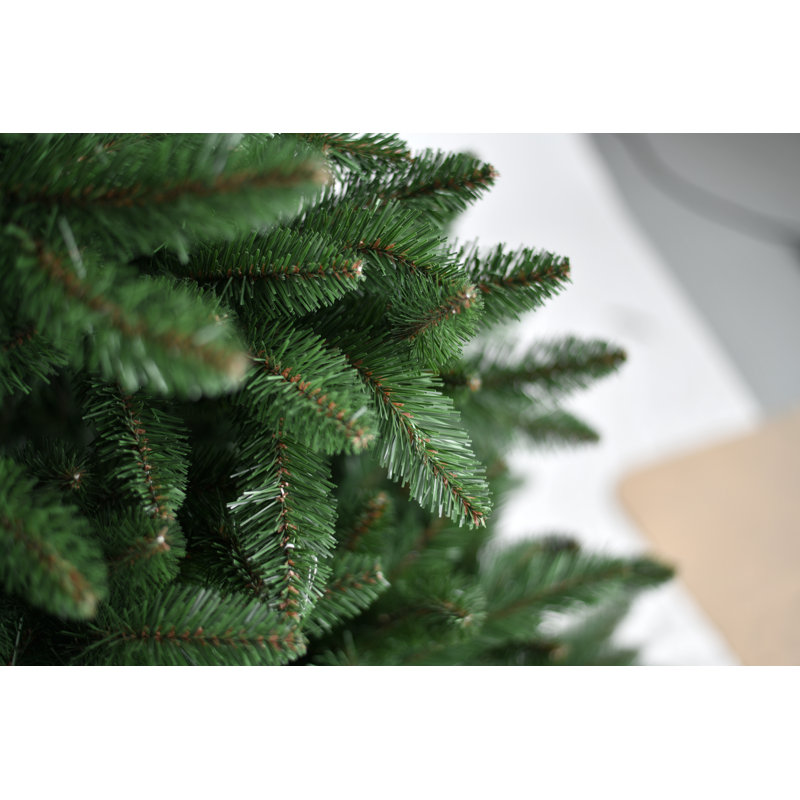 Nordskot Green OUTDOOR Artificial Christmas Tree with Metal stand, 6ft H