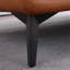 Causeuse coussin orange en cuir véritable-435078492