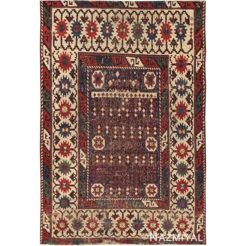 Petit tapis Avar de style tribal rustique antique