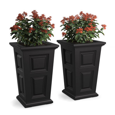 Siriana Self-Watering Resin Pot Planter