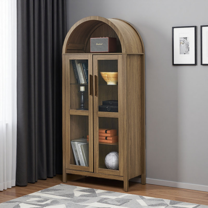Une armoire de rangement arquée haute avec une lampe, une armoire de rangement en bois de style rétro moderne avec des cloisons en verre réglables