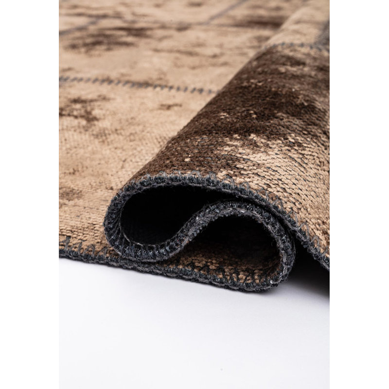 Amija Geometric Hand Loom Indoor / Outdoor Area Rug, Rectangle 5'3" x 7'6"