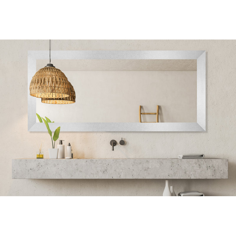 Miroir mural Maci Eileen, Tungstène argent, 33 po x 80 po