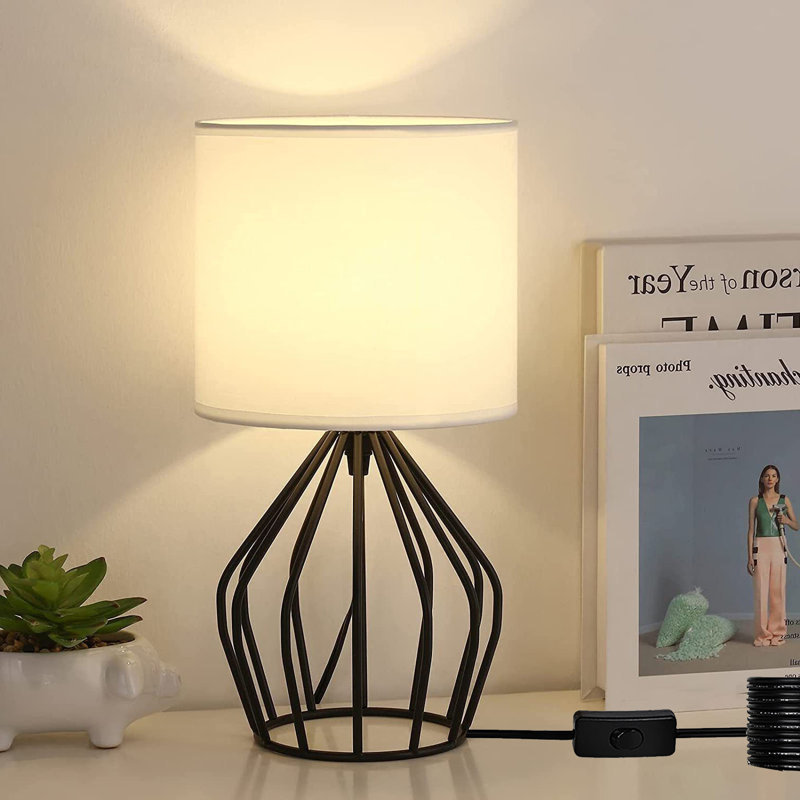 Lampe de table en métal Bertille, Beige