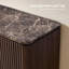 Commode cannelée l 63 po à 9 tiroirs, commode en bois à panneaux épais de 1,97 po avec plateau en faux marbre et base robuste, chêne brun-1201323147