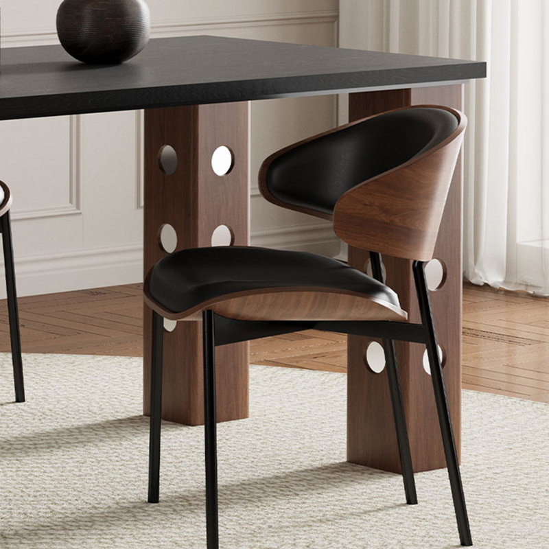 Flossie, 29.52"H x 70.86"L x 31.49"W