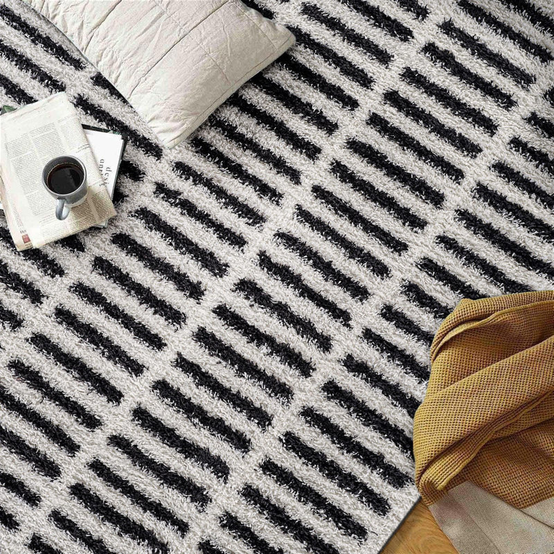Bohemian Stripe Lines Shag Rug – White – Medium Pile, Textured Look, Easy To Clean, Rectangle 2' x 3'